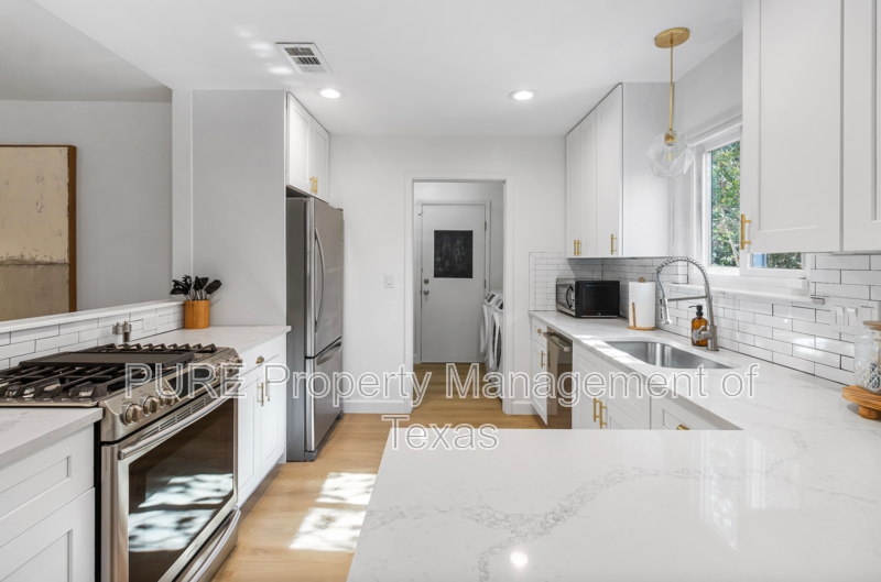 4907 Dry Oak Trl - Photo 5 of 17