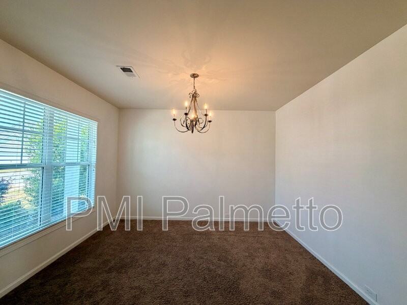 141 Hay Meadow Ln - Photo 5 of 42