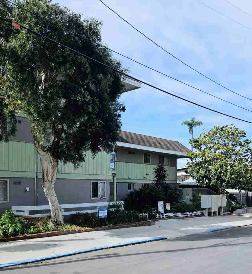 Redwood Terrace - Photo 5 of 22