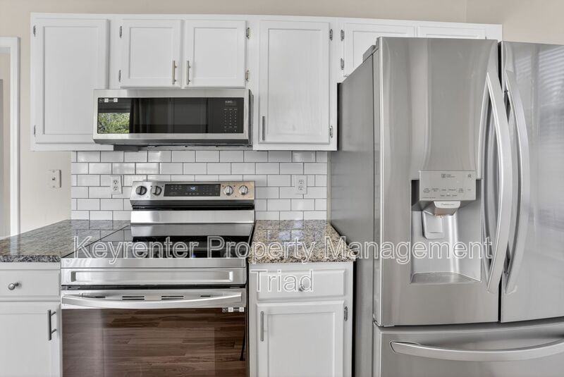 3100 Brookrun Dr - Photo 7 of 37