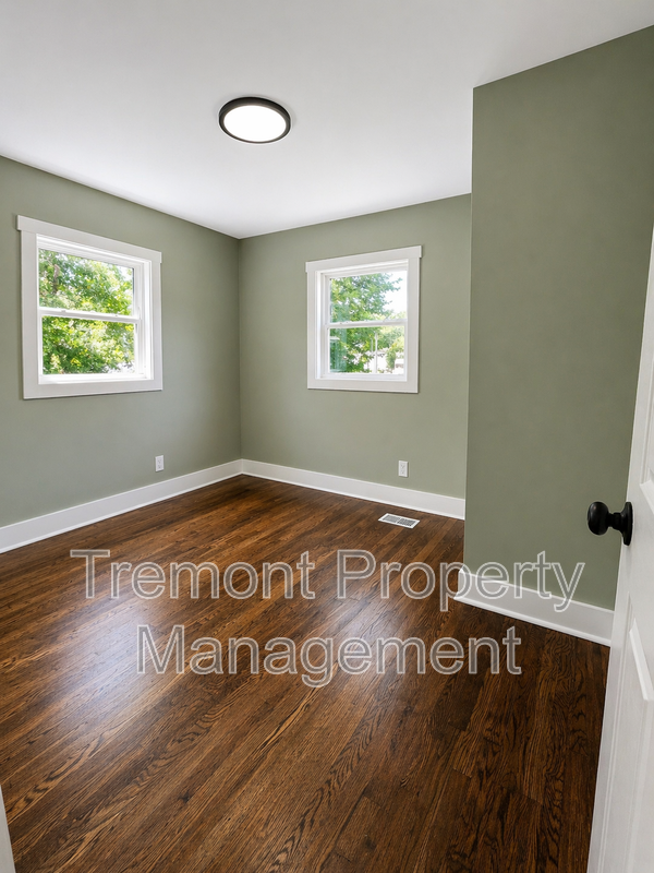 5201 Tanner St - Photo 3 of 5
