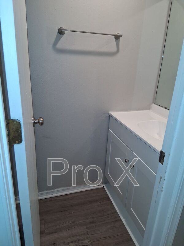 518 N Betty Jo Dr - Photo 4 of 13
