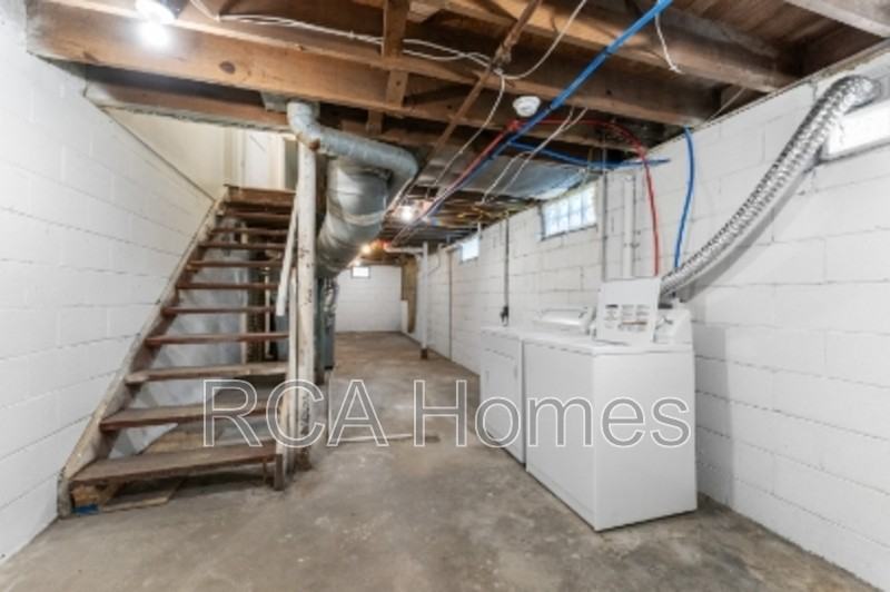 1447 Congress Ave - Photo 5 of 10