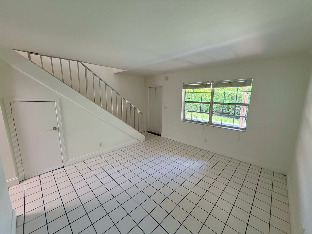 4100 NW 16TH AVE - Photo 3 of 50