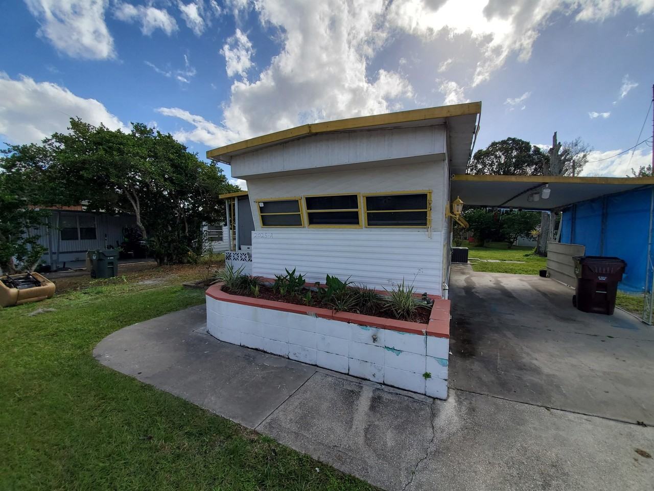 2025-A 17th Street - Photo 2 of 11