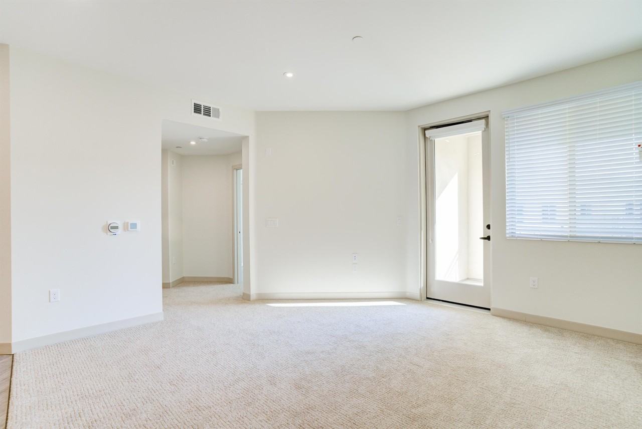 Bolsa Row Apartments - Photo 4 of 50