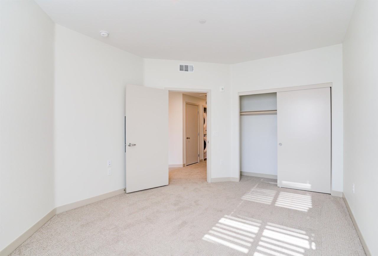 Bolsa Row Apartments - Photo 7 of 50