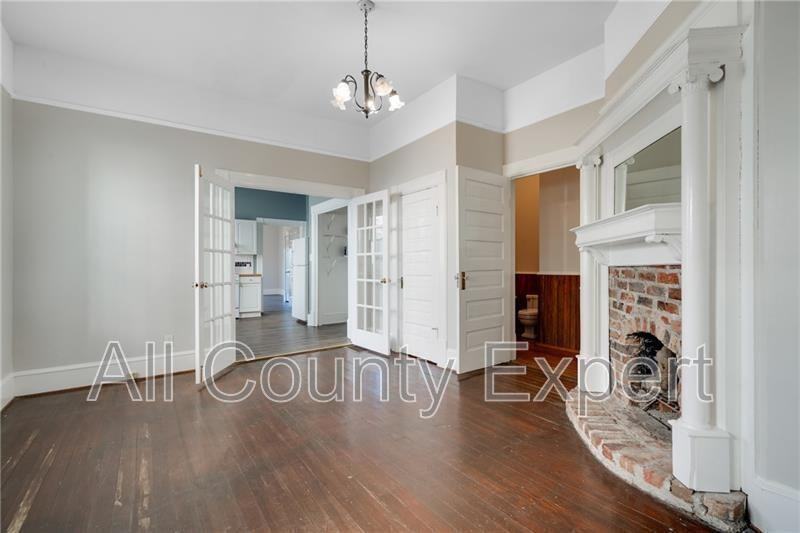 438 Cherokee Ave Se #1 - Photo 5 of 12