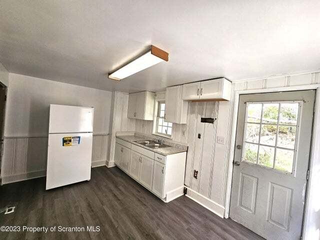 907 Green Ridge Street - Photo 2 of 12