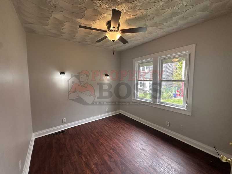 3931 Catalpa St Apt 1r - Photo 2 of 7