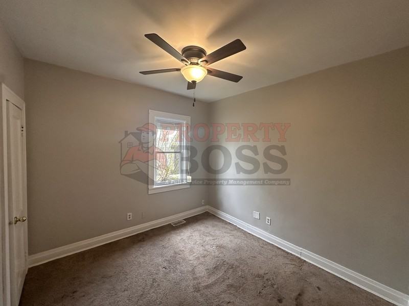 3931 Catalpa St Apt 1r - Photo 5 of 7