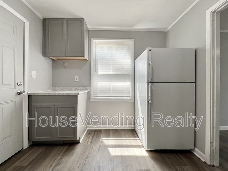 310 Norris Ave - Photo 7 of 15