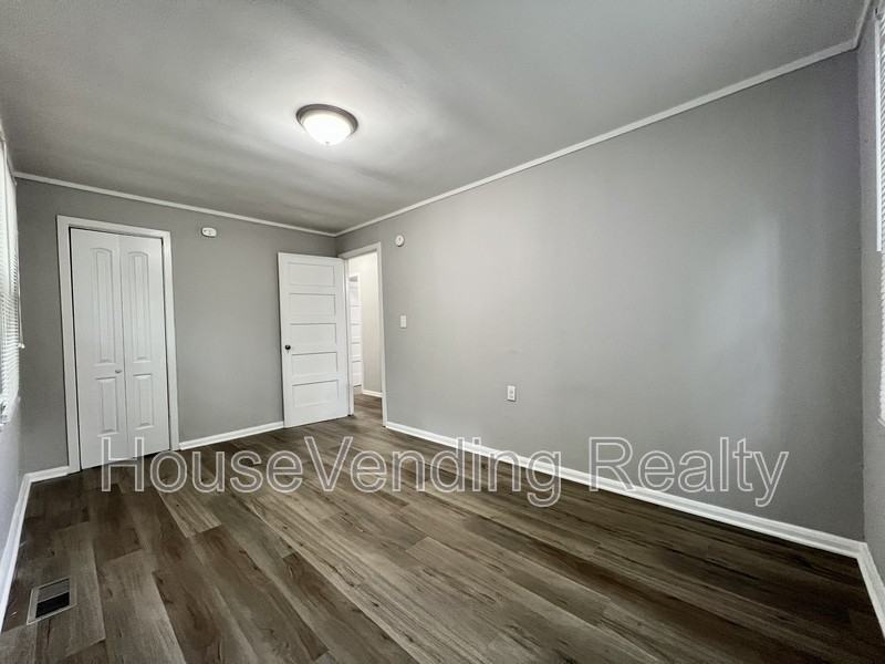 310 Norris Ave - Photo 7 of 14