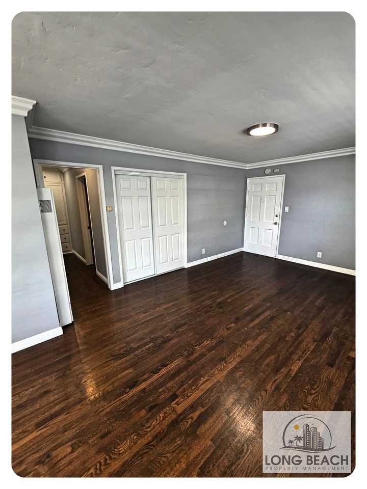 1162 East 3rd Street #2 - Photo 4 of 14