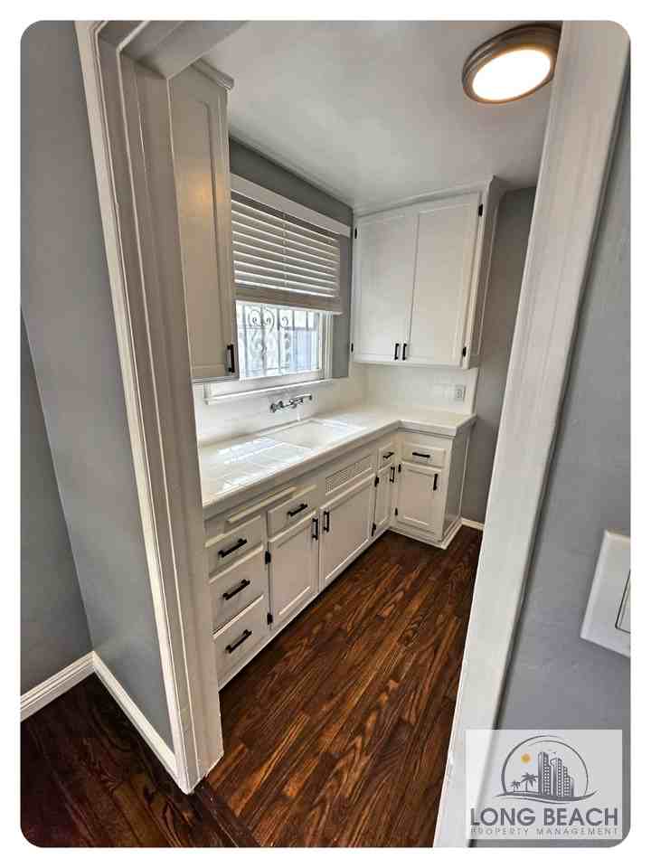 1162 East 3rd Street #2 - Photo 3 of 14