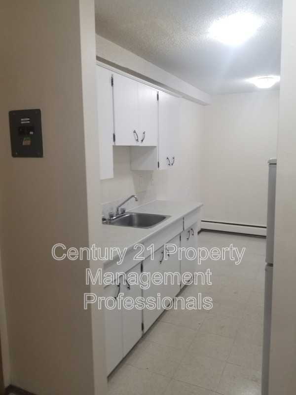 10824-112 Street Nw #101 - Photo 2 of 13