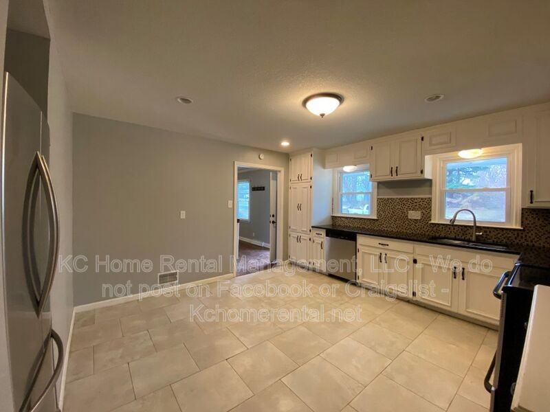 6809 Marty St - Photo 5 of 34