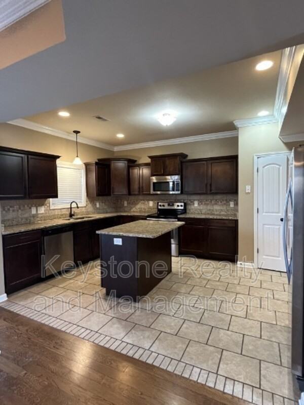 3357 Wiser Dr - Photo 3 of 16