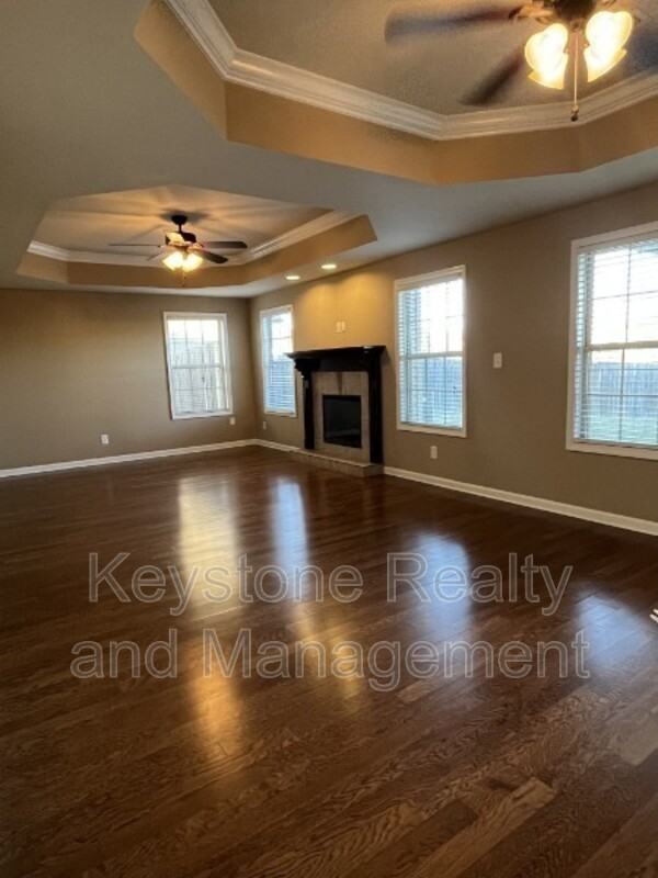 3357 Wiser Dr - Photo 4 of 16