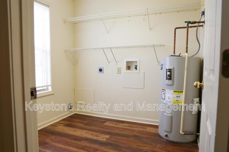 753 Sivley Rd - Photo 2 of 13