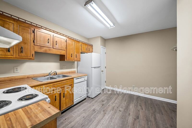 704 Peachers Dr #F - Photo 5 of 13