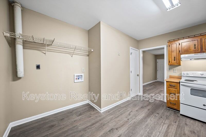 704 Peachers Dr #F - Photo 6 of 13