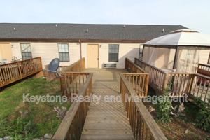 featured image of 706 Peachers Dr #J