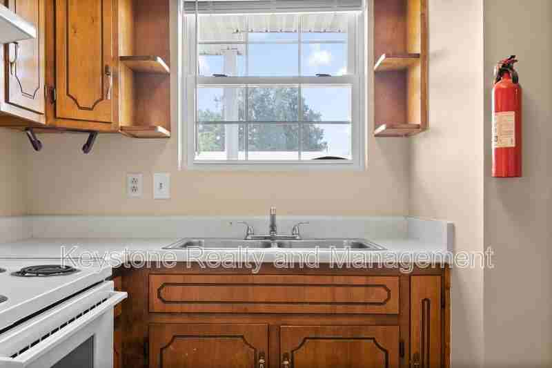 308 Thompsonville Ln - Photo 7 of 15