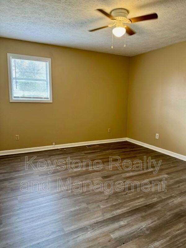 306 Thompsonville Ln #906 - Photo 2 of 11