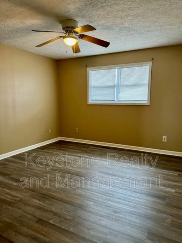 306 Thompsonville Ln #906 - Photo 3 of 11