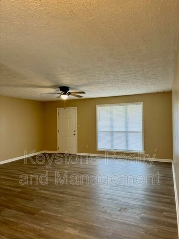 306 Thompsonville Ln #906 - Photo 6 of 11