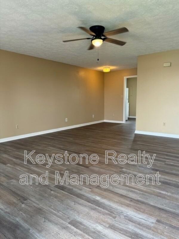 306 Thompsonville Ln #906 - Photo 7 of 11