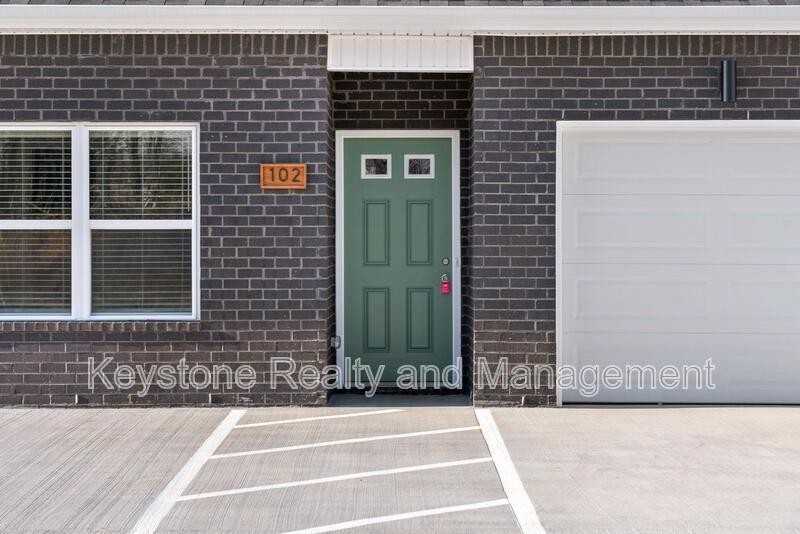 760 B St - Photo 2 of 15