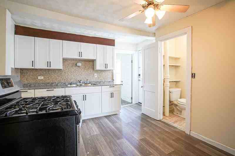 32 Joy St #2R - Photo 3 of 13