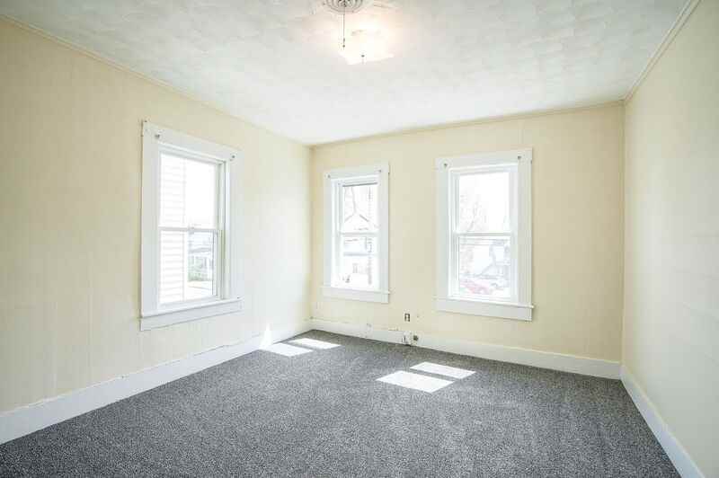 32 Joy St #2R - Photo 6 of 13