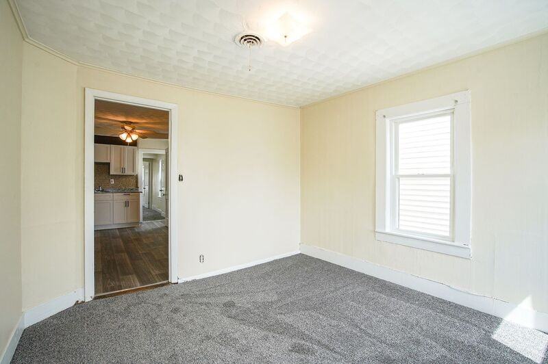 32 Joy St #2R - Photo 7 of 13