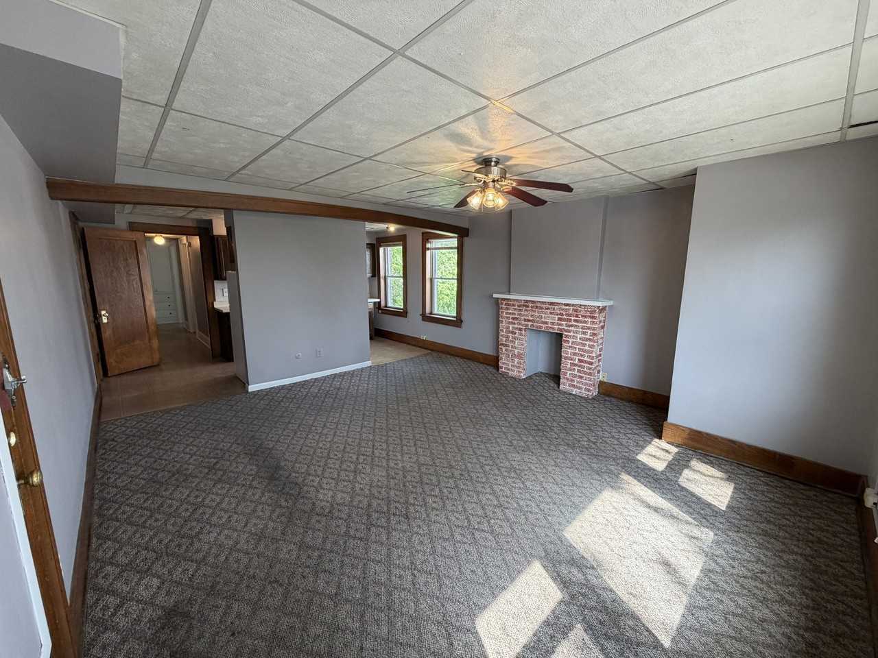 707 North Broadway Street - Photo 6 of 7