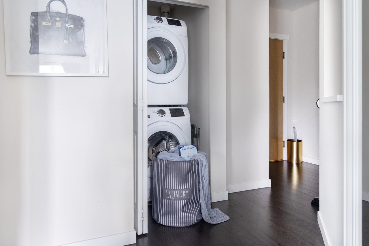 9877 University Crescent #412 - Photo 4 of 20