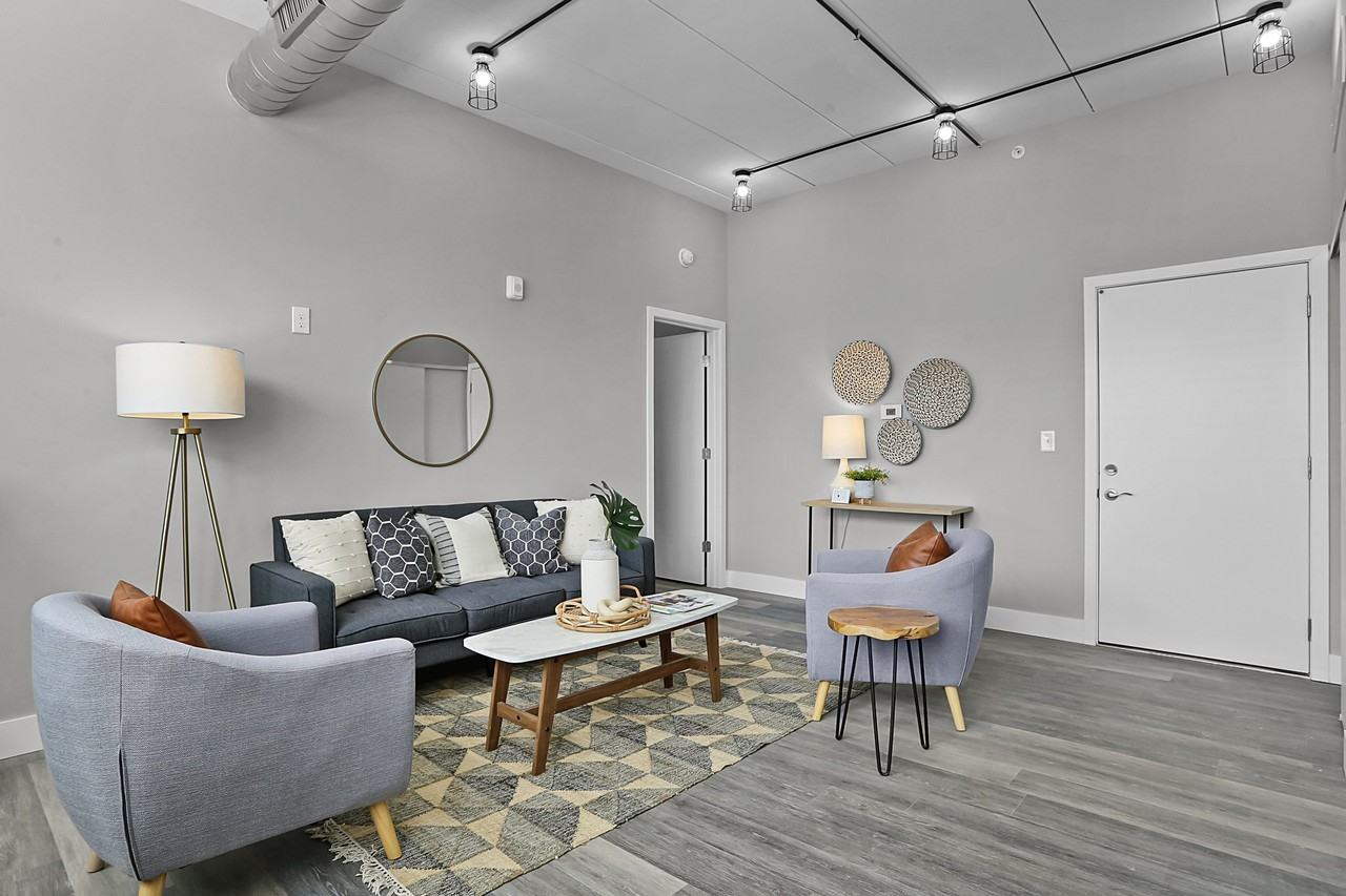 3145 Lafayette Avenue - Photo 4 of 15