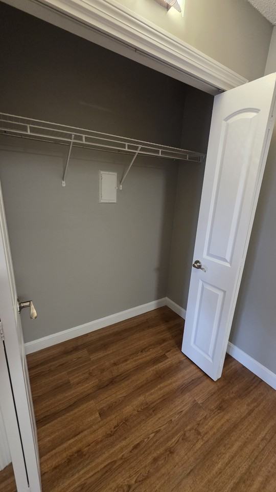 50 Island View Pl #405 - Photo 7 of 9