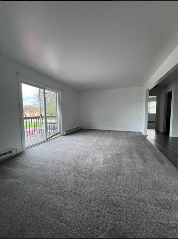 2022 Lawrence Avenue - Photo 7 of 7