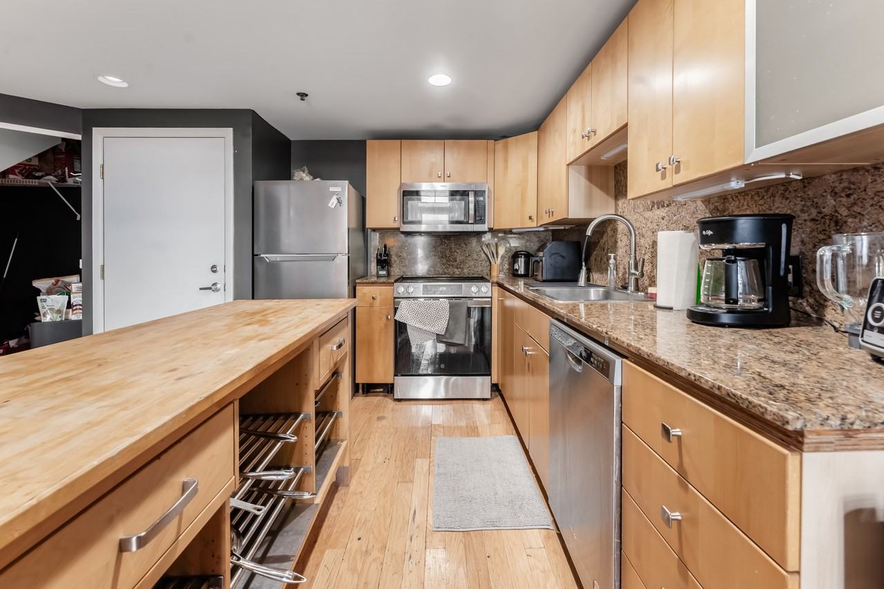 Smile Lofts - Photo 7 of 32