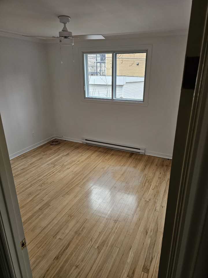 2350 Rue Saint-Émile - Photo 7 of 17