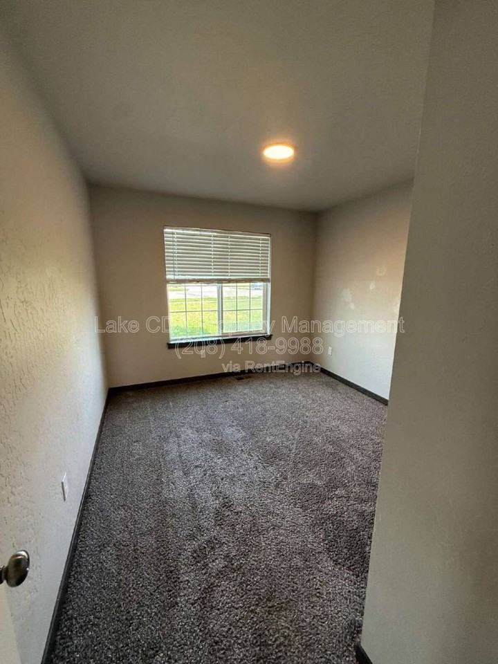 12905 N Bushel St - Photo 7 of 10