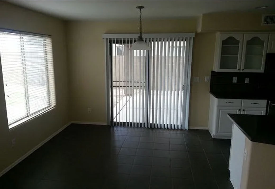 25781 W Elizabeth Ave - Photo 4 of 4