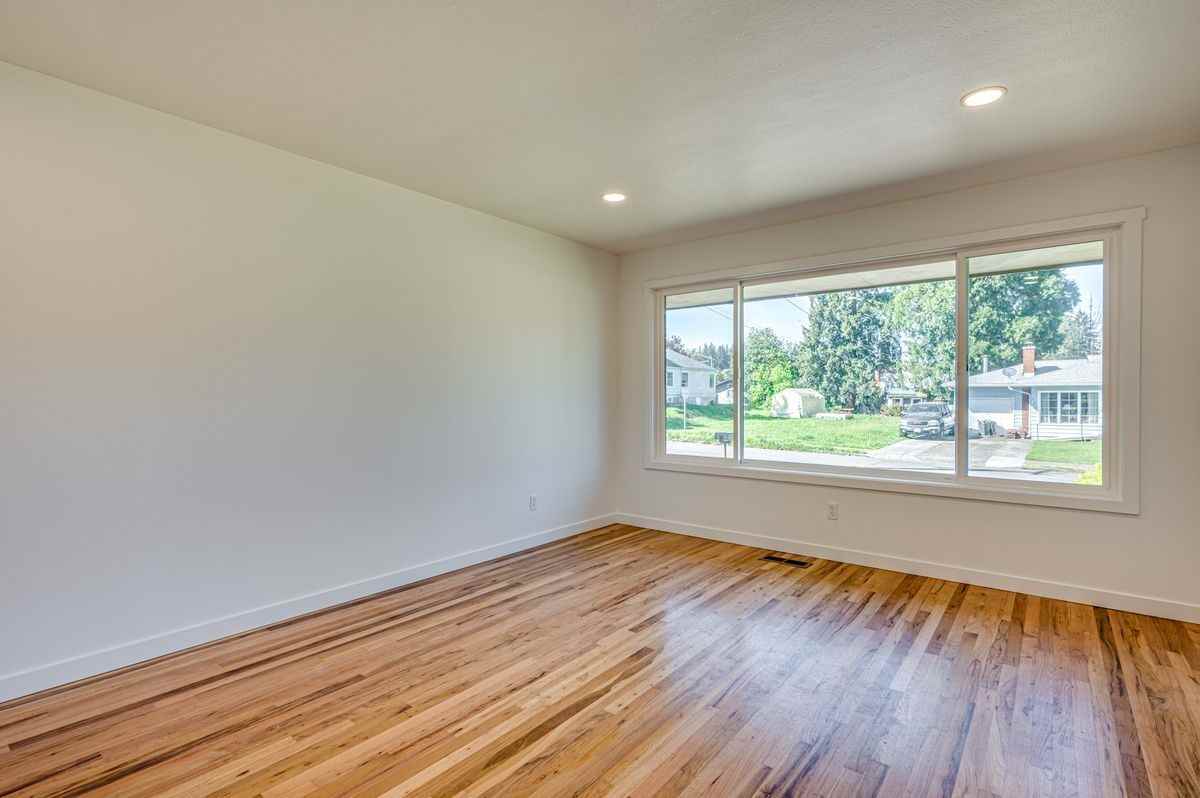 634 Ne 19th Ave - Photo 6 of 20