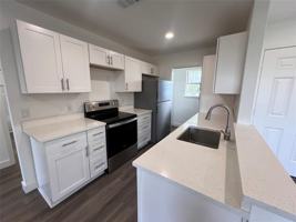 featured image of 450 Shady Bluff Dr