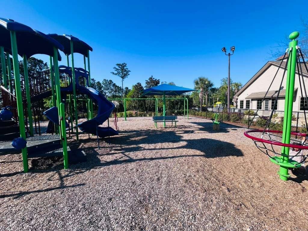 226 Willow Point Cir - Photo 2 of 47