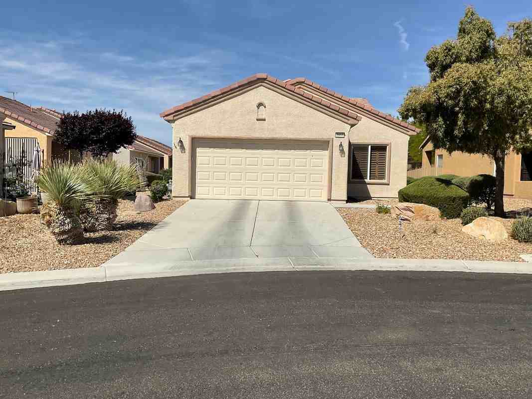 7937 Tern Ct - Photo 2 of 17