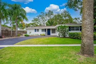 276 Sw 7th Ave - Photo 1 of 1